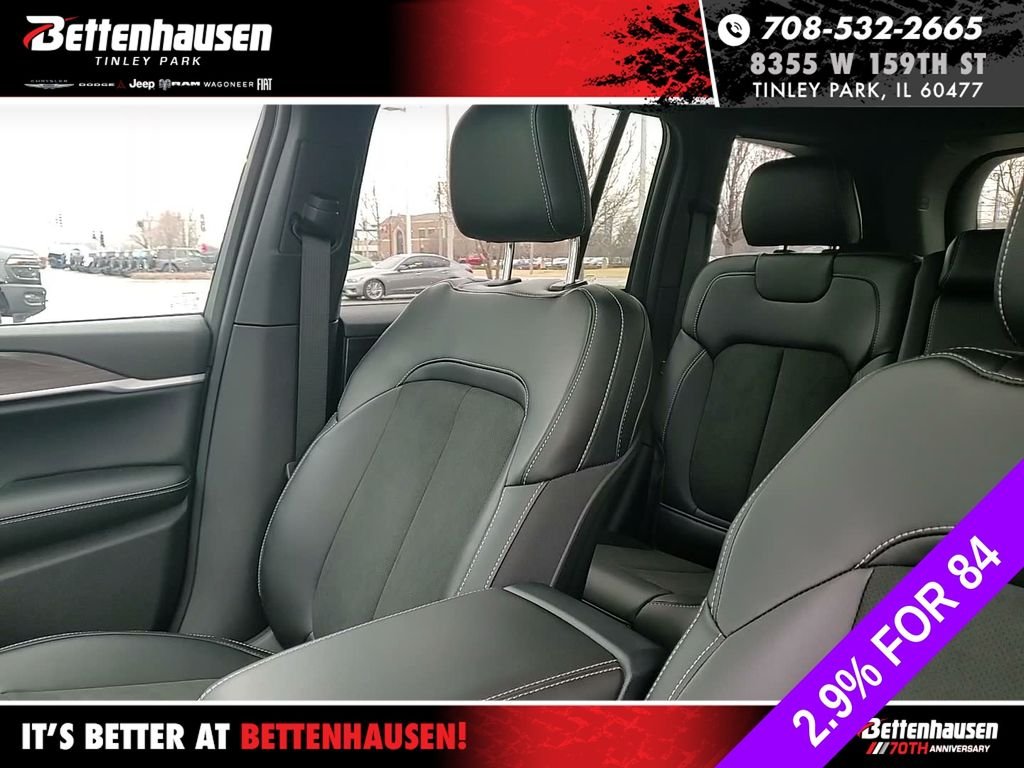 New 2026 Baltic Gray Metallic Clear-Coat Exterior Paint Jeep Altitude image 23