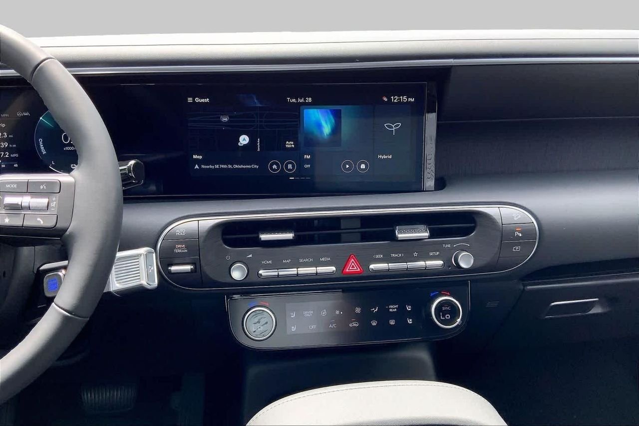 New 2026 Creamy White Pearl Hyundai SEL Premium 7P image 6