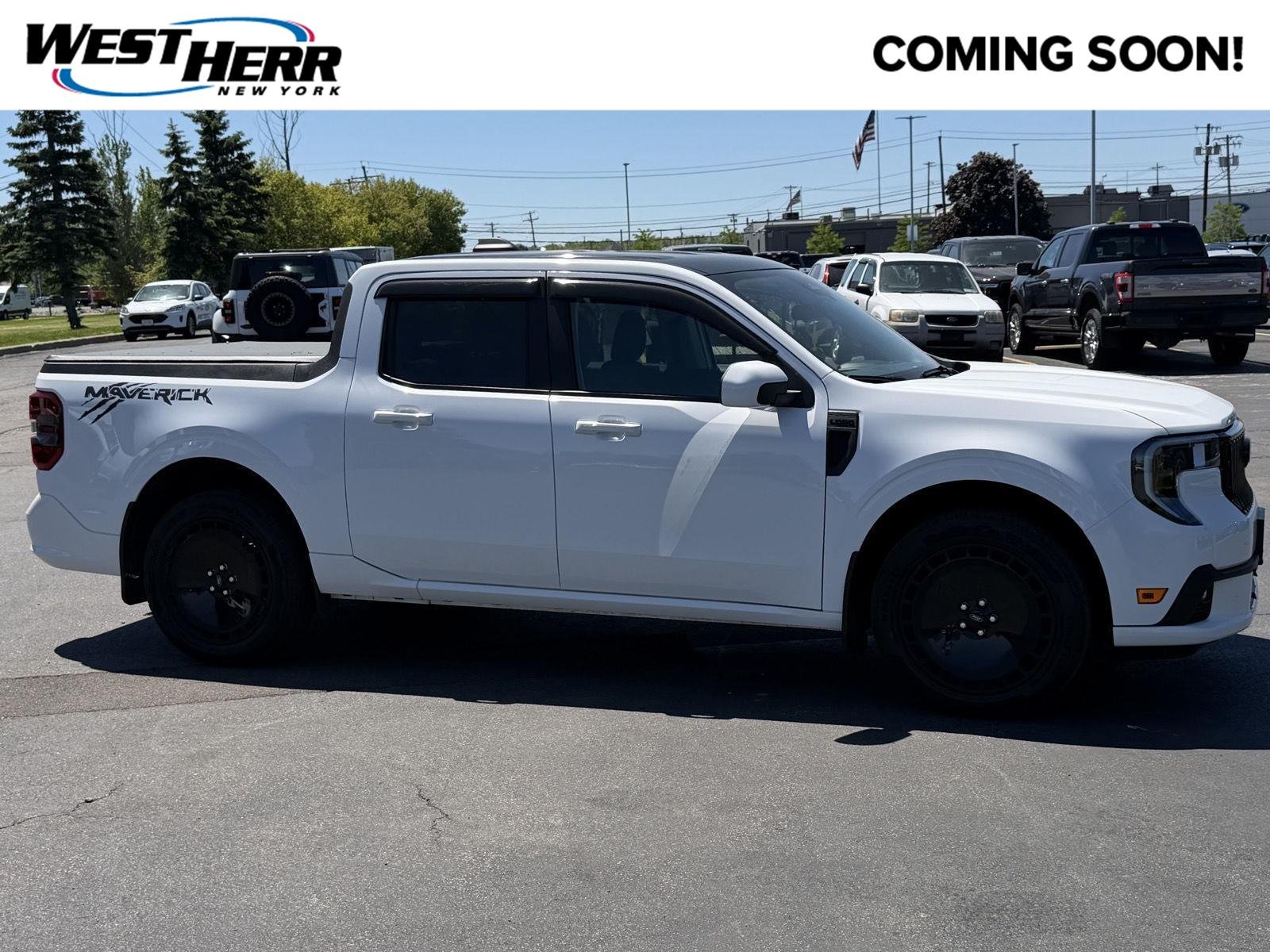 Used 2025 Oxford White Ford Lobo image 1