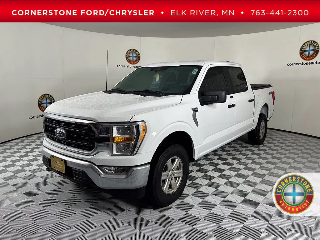 Certified Used 2022  Ford XLT image 1