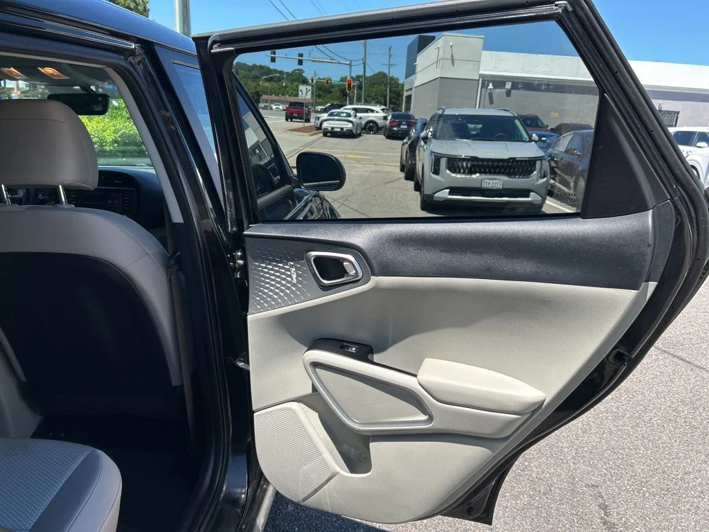 Used 2022 Black Kia LX image 14