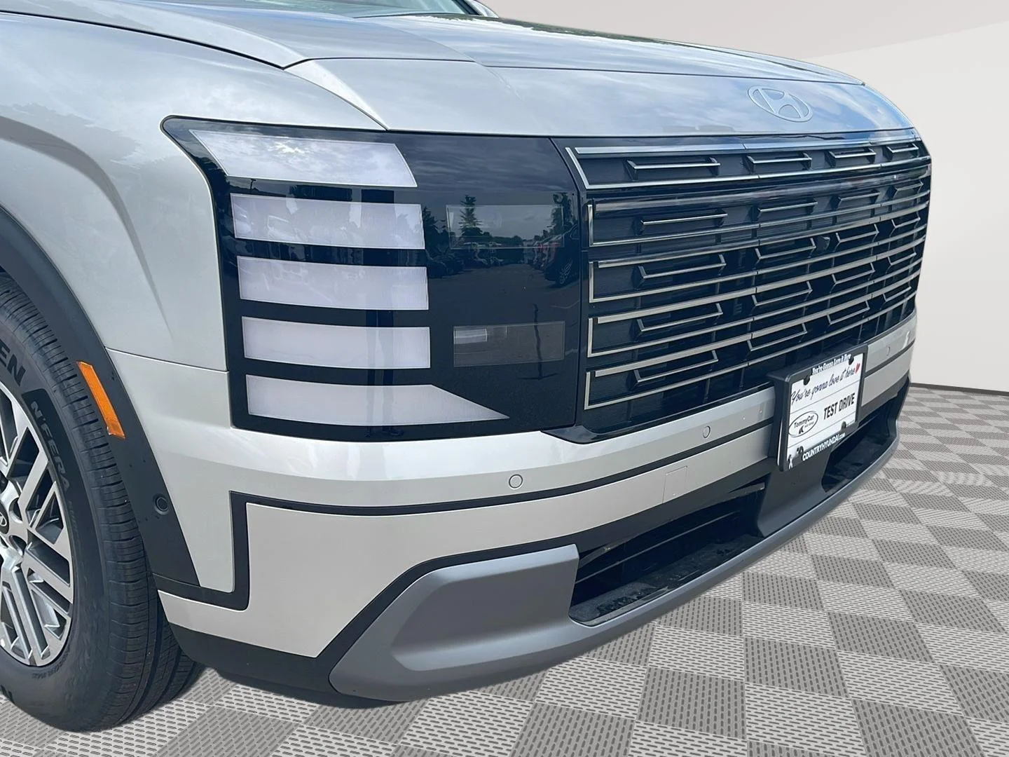 New 2026 Typhoon Silver Metallic Hyundai SEL Premium 8P image 13