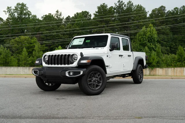 2026 Jeep Gladiator Sport