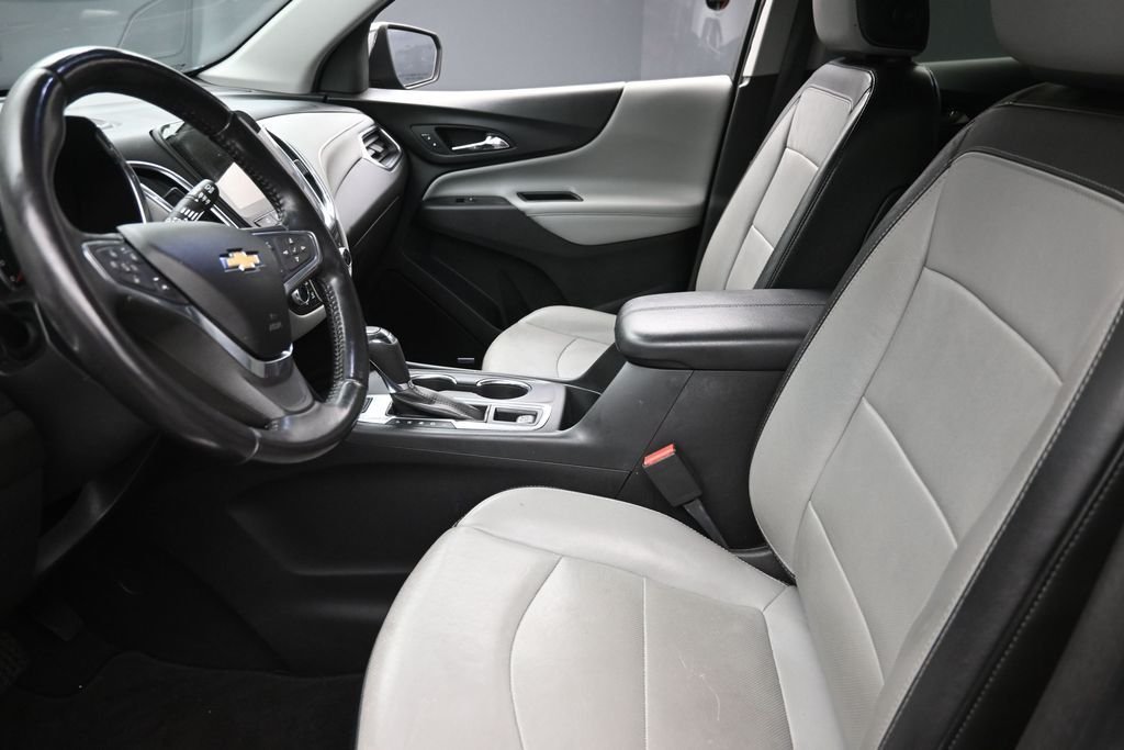Used 2020 Blue Chevrolet Premier image 18