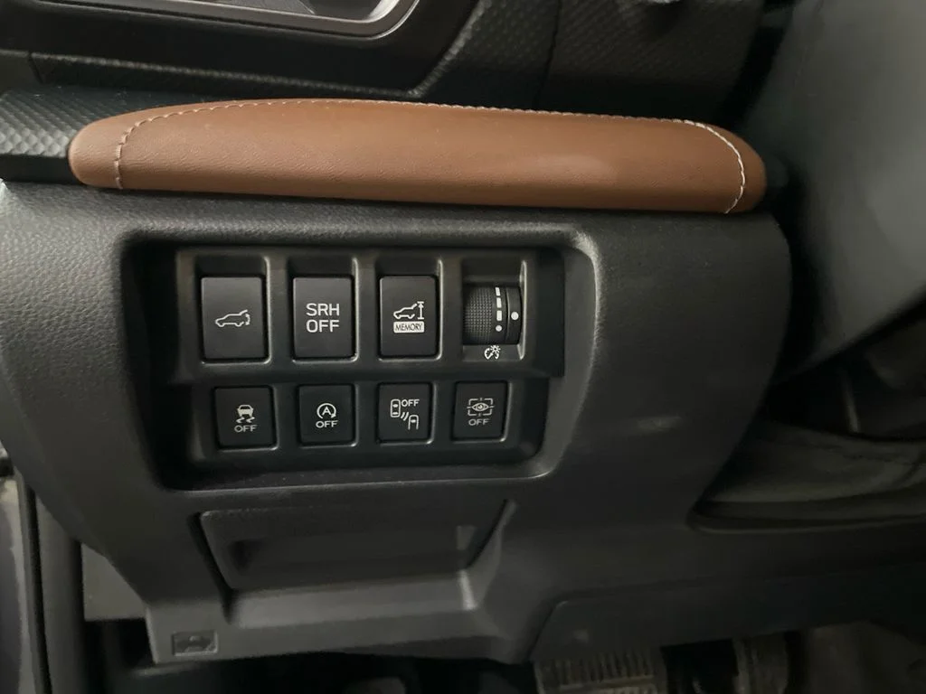 Used 2020 Magnetite Gray Metallic Subaru Touring image 13