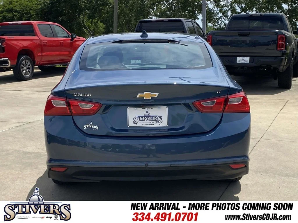 Used 2025 Blue Chevrolet LT image 7