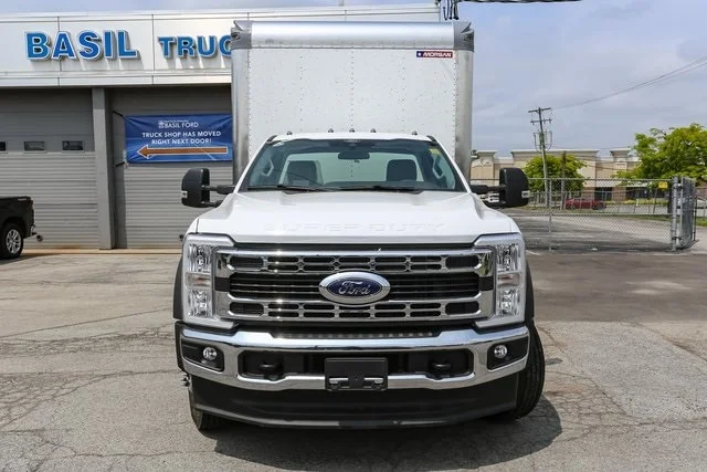New 2025 Oxford White Ford XL image 4