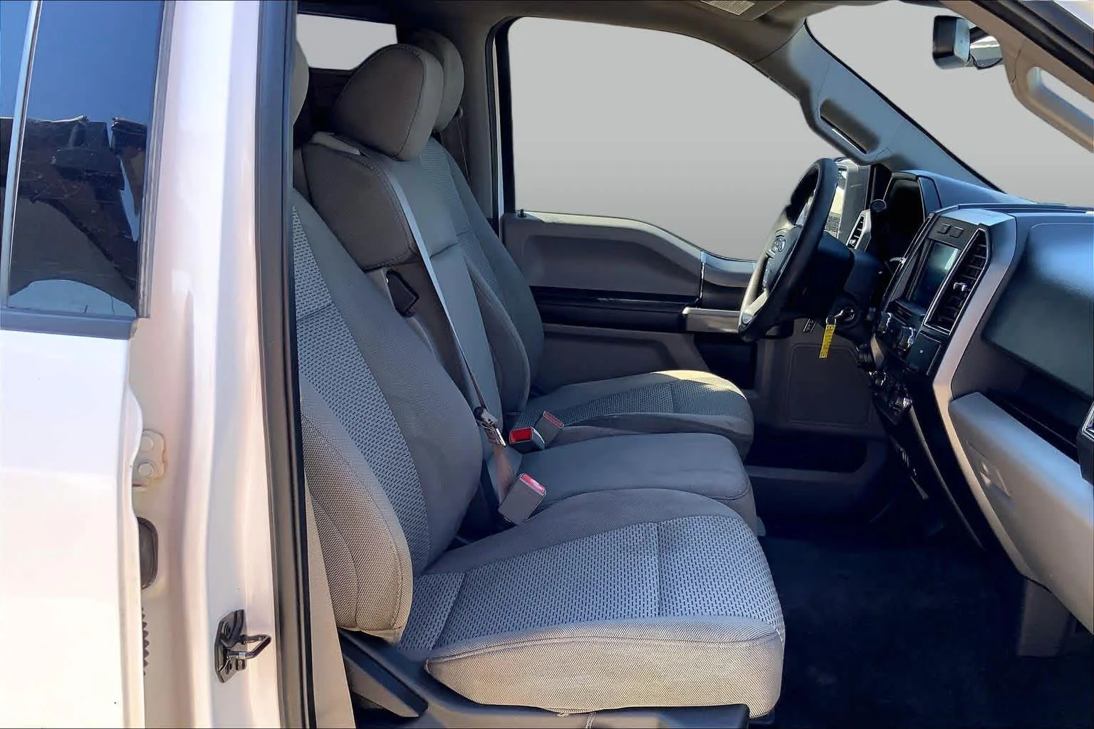 Used 2020 Oxford White Ford XLT image 8
