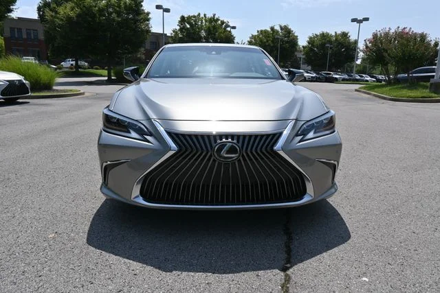 Used 2019 Silver Lexus 350 Ultra Luxury image 13