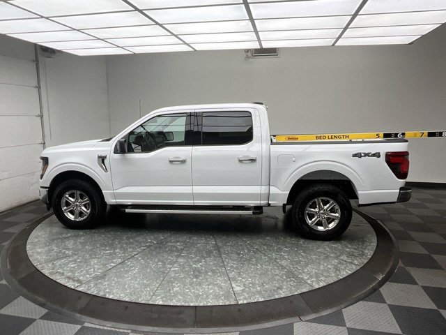 Used 2025 Oxford White Ford XLT image 25