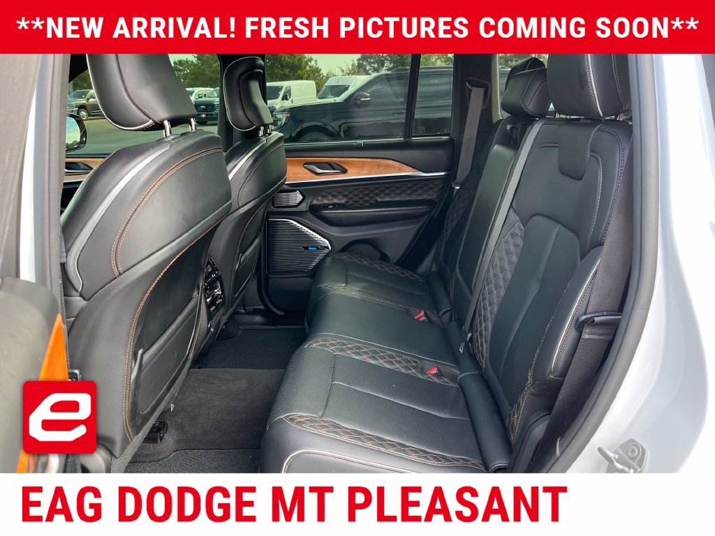 Used 2022 White Jeep Summit Reserve image 12