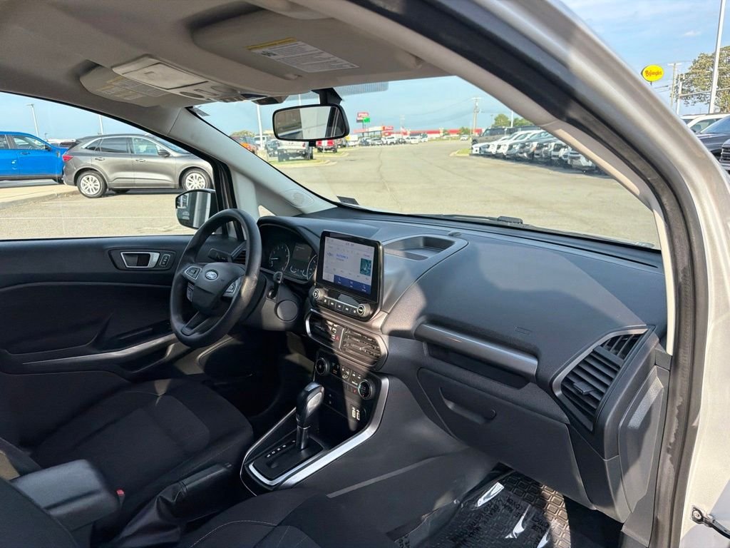 Used 2021 Silver Metallic Ford SE image 21