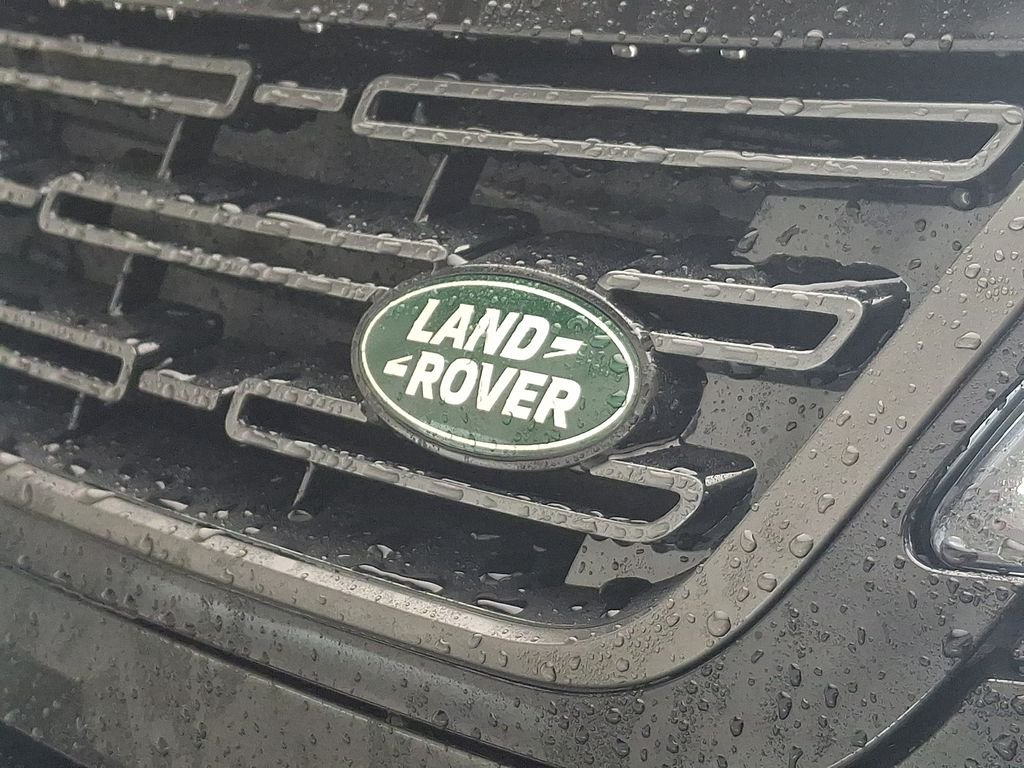 New 2026 Santorini Black Land Rover Dynamic image 22