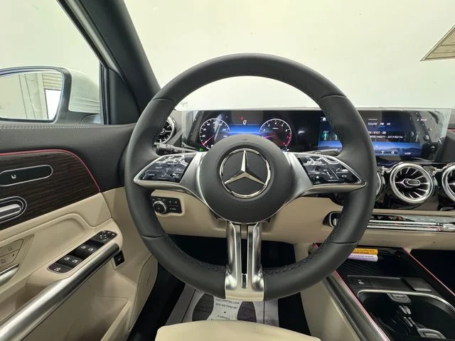 New 2026 White Mercedes-Benz GLA 250 image 21