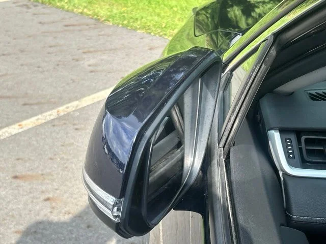 Used 2020  Toyota XLE image 16
