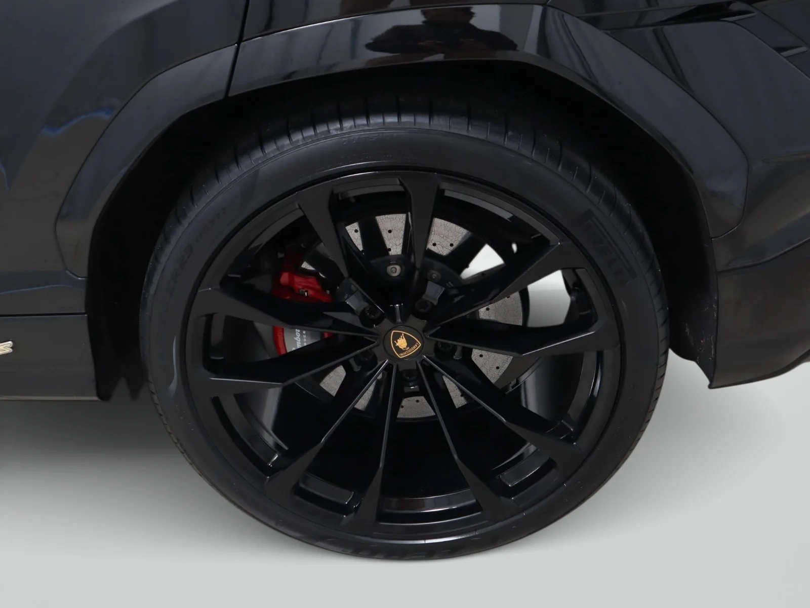 Used 2023 Black Lamborghini S AWD image 9