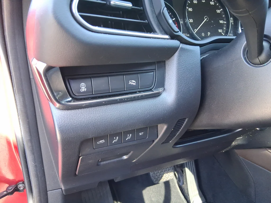Used 2021 Red Mazda Turbo image 27