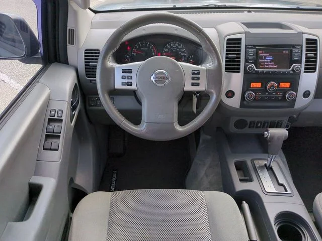 Used 2016 Gray Nissan SV image 15
