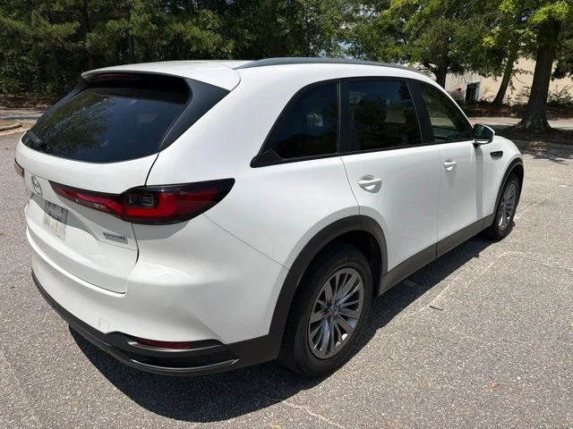 Used 2025 White Mazda 3.3 Turbo Select image 5