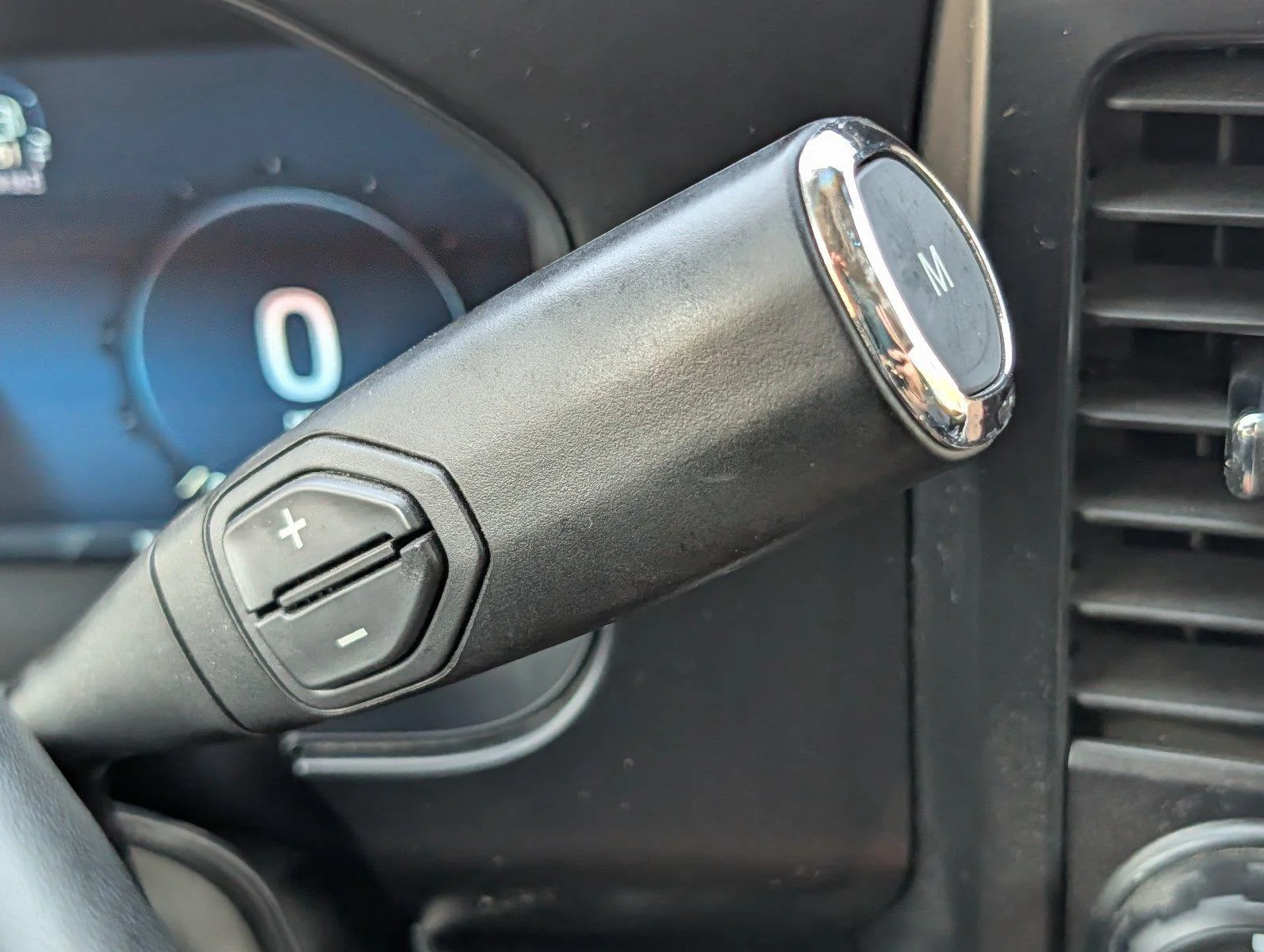Used 2024 Carbonized Gray Ford Lariat image 27