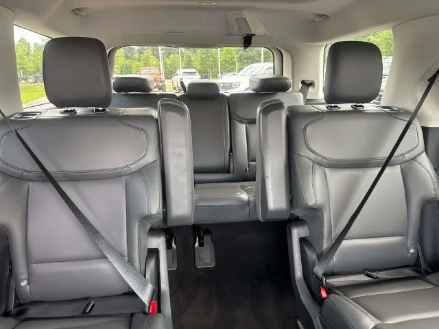 New 2026 Star White Metallic Tri-Coat Ford Active image 41