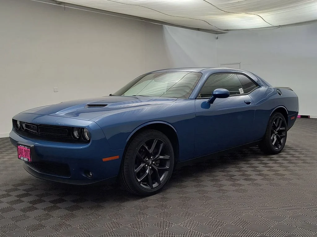 2020 Dodge Challenger SXT Auto's photo