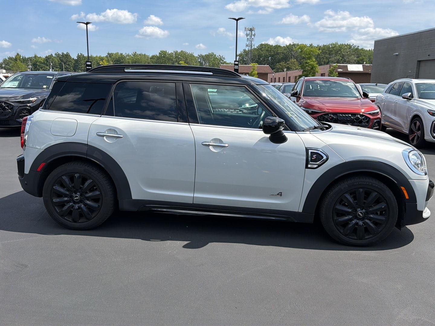 Used 2020 White SIlver Edition MINI Cooper S image 6