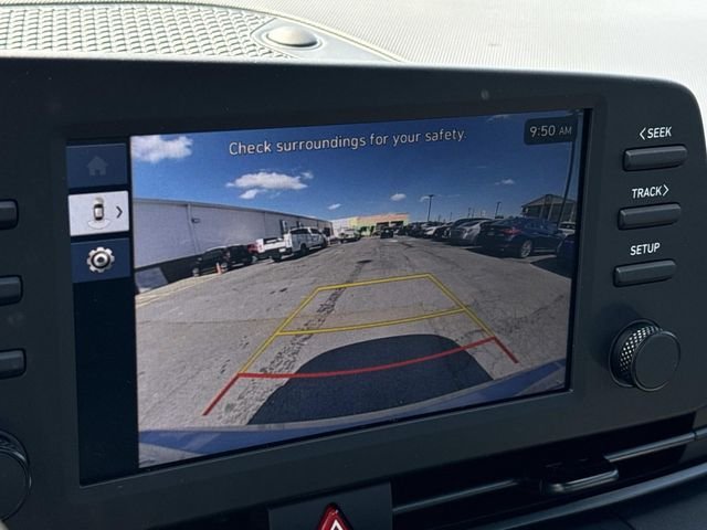 Used 2025  Hyundai SEL Sport image 3