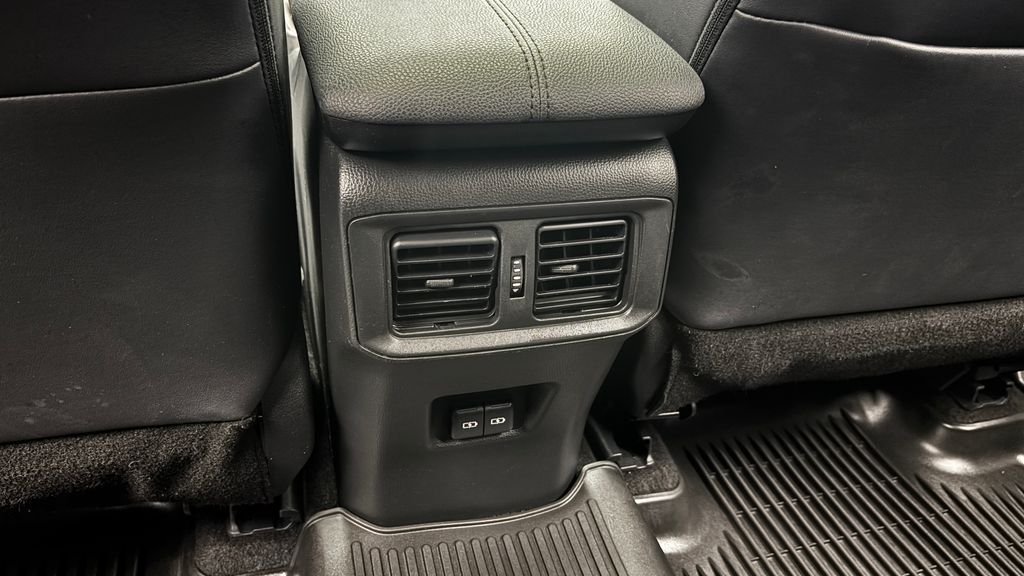 Used 2023  Toyota Limited image 27