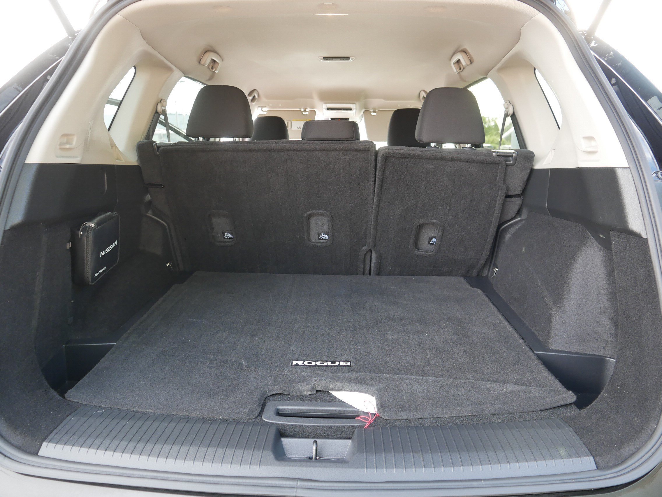 Certified Used 2023 Super Black Nissan S image 18