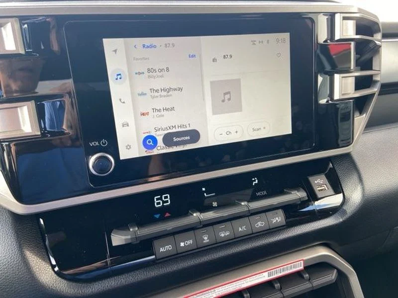 2026 Toyota Tundra SR5 - Photo 18