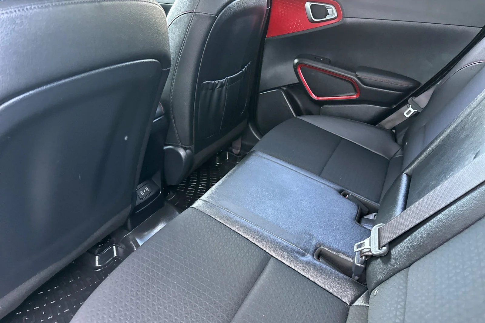 Used 2024 Gray Kia GT-Line image 12