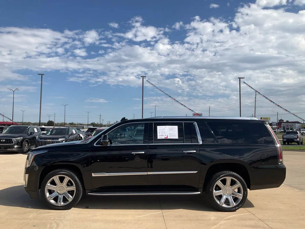 Used 2018 BLACK RAVEN Cadillac Luxury image 67