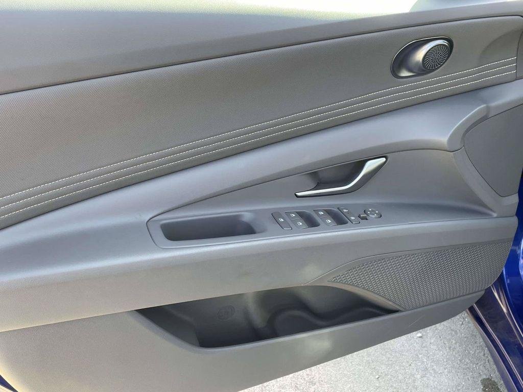 New 2025 Blue Hyundai SEL Sport image 38