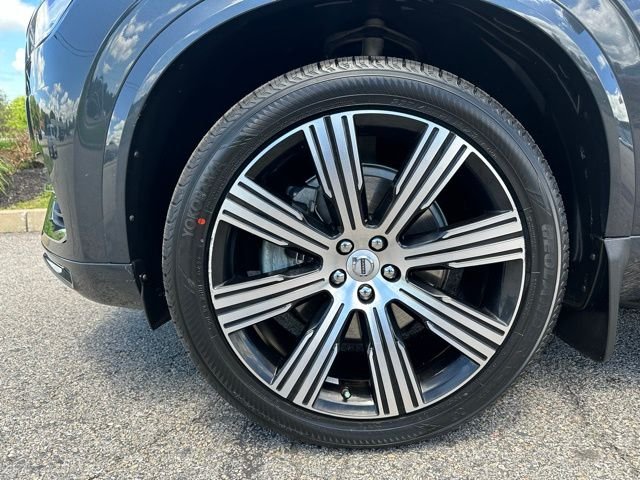 Used 2022 Gray Volvo T6 Inscription image 9