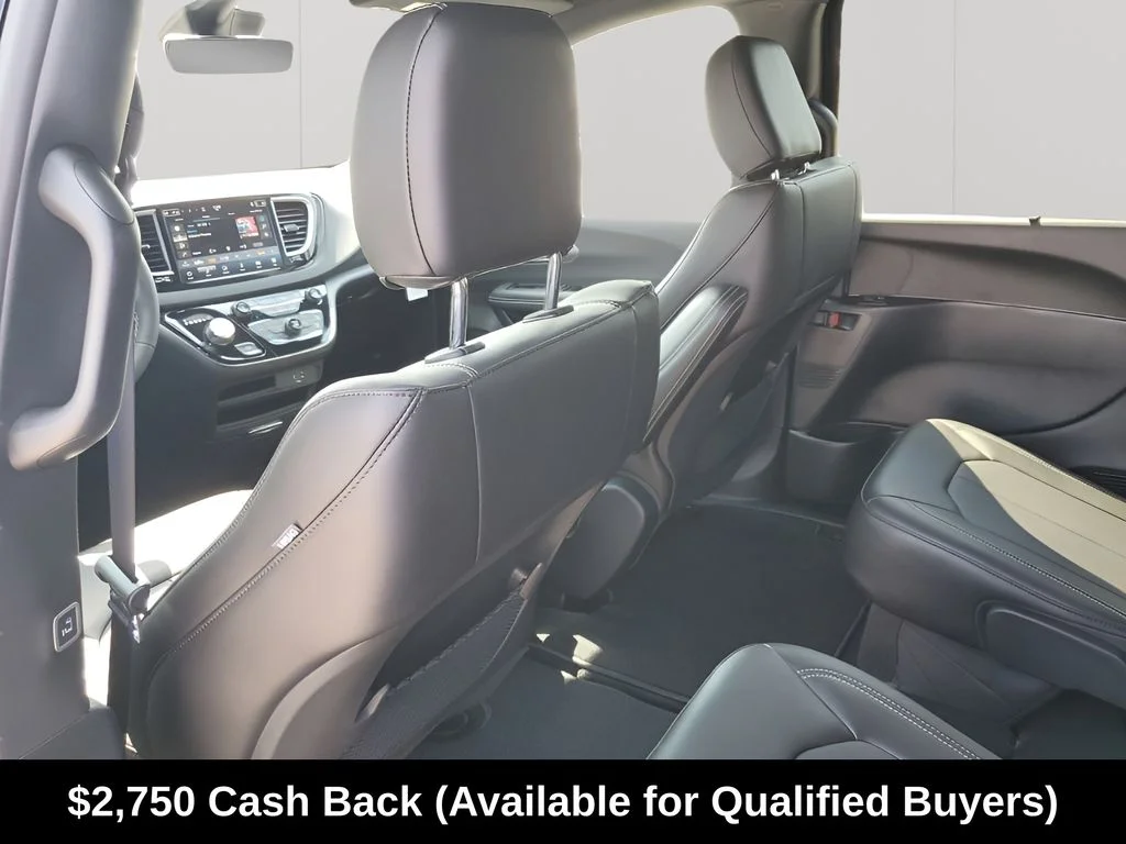 2026 Chrysler Voyager LX - Photo 20