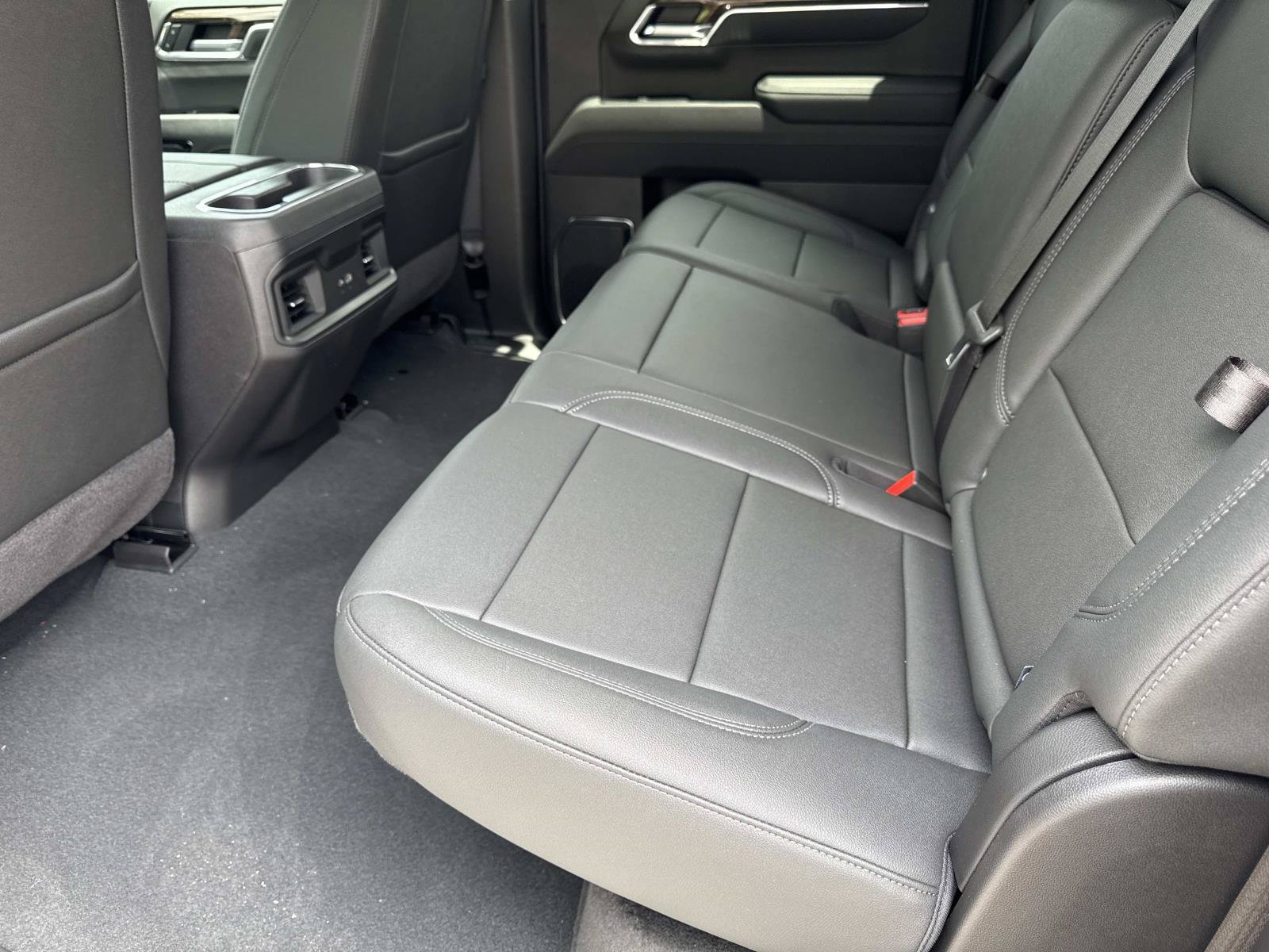 New 2026 Summit White Chevrolet LT Trail Boss image 10