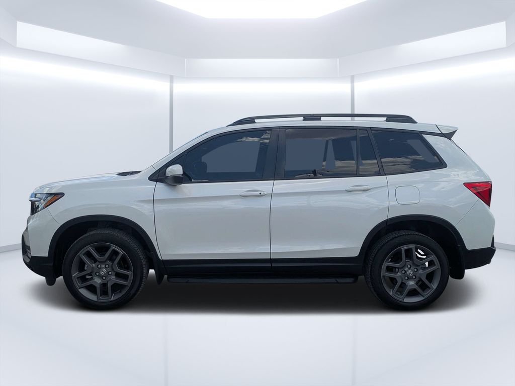 Used 2023 White Honda EX-L image 8