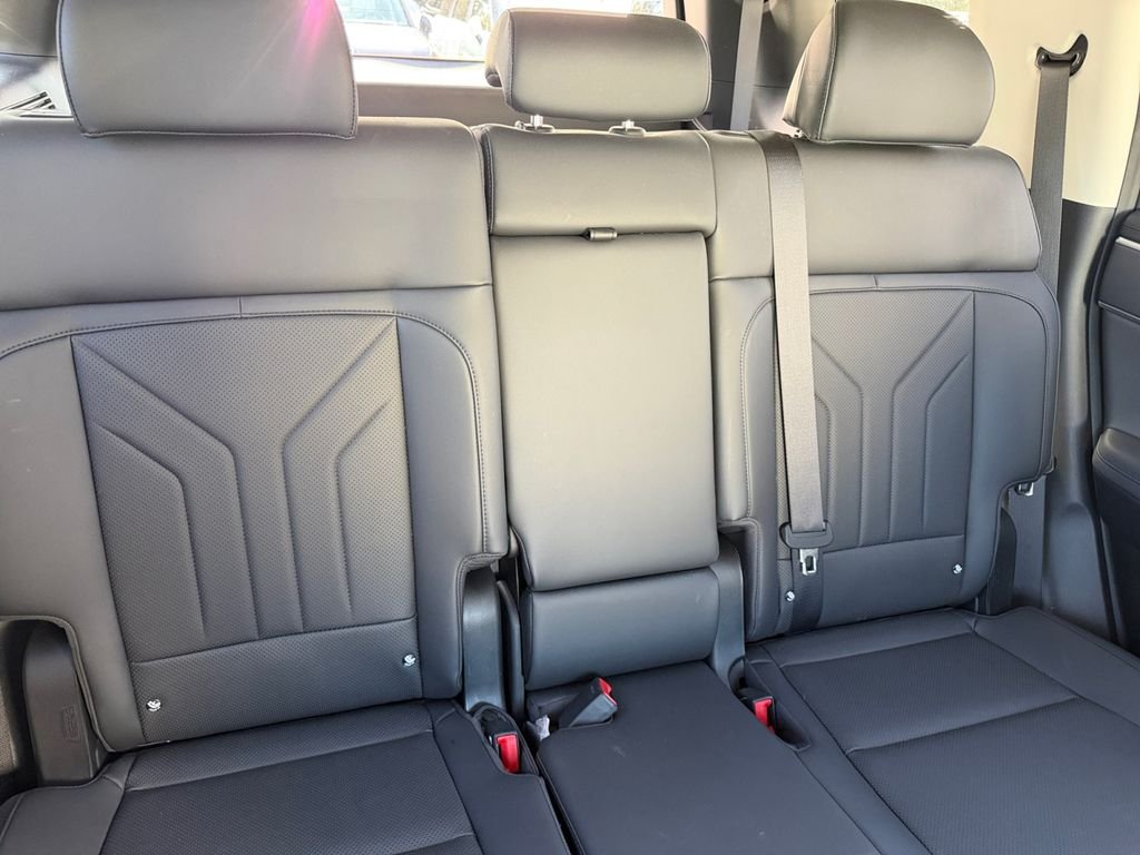 Used 2025 Blue Hyundai XRT image 17