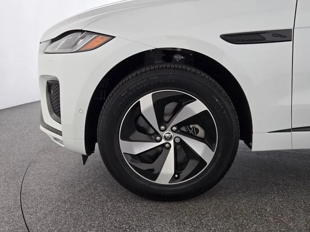 2026 Jaguar F-Pace R-Dynamic S - Photo 9