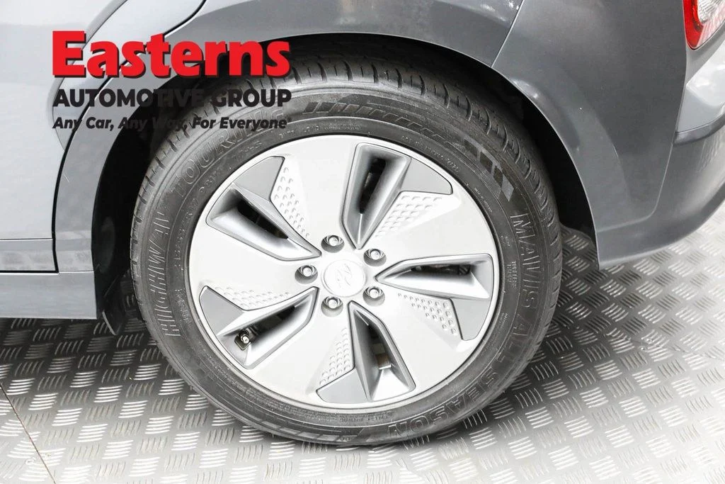 Used 2021 Gray Hyundai Ultimate image 8