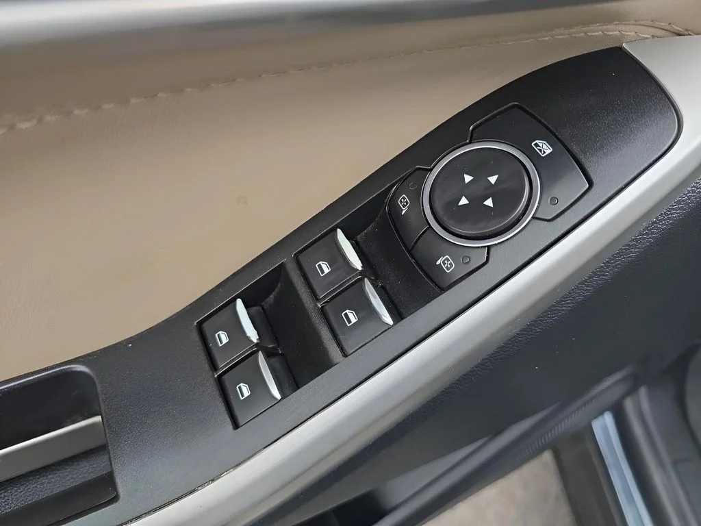 Used 2022 Stone Blue Metallic Ford XLT image 12