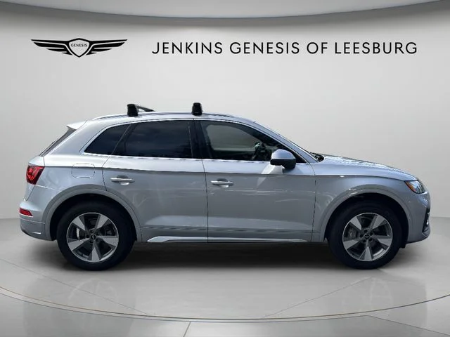 Used 2022  Audi 40 Premium Plus image 3