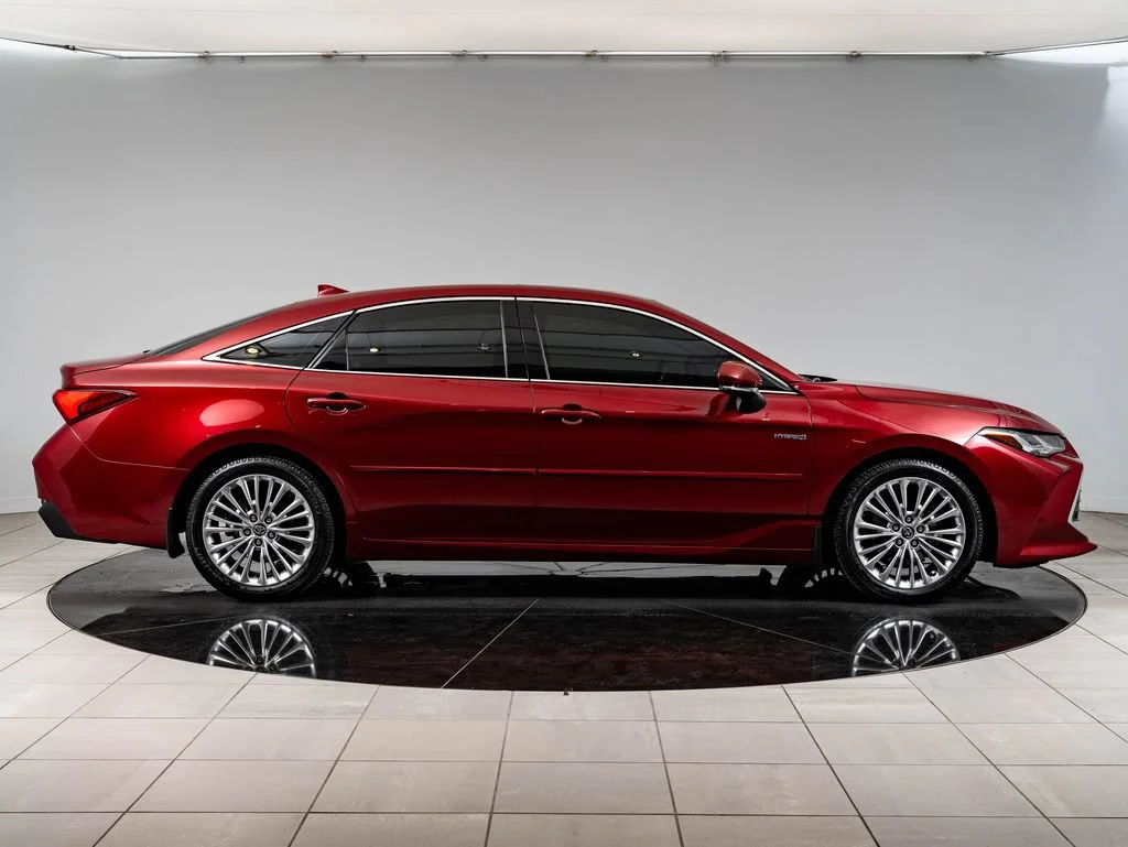 Used 2020 Ruby Flare Pearl Toyota Limited image 11
