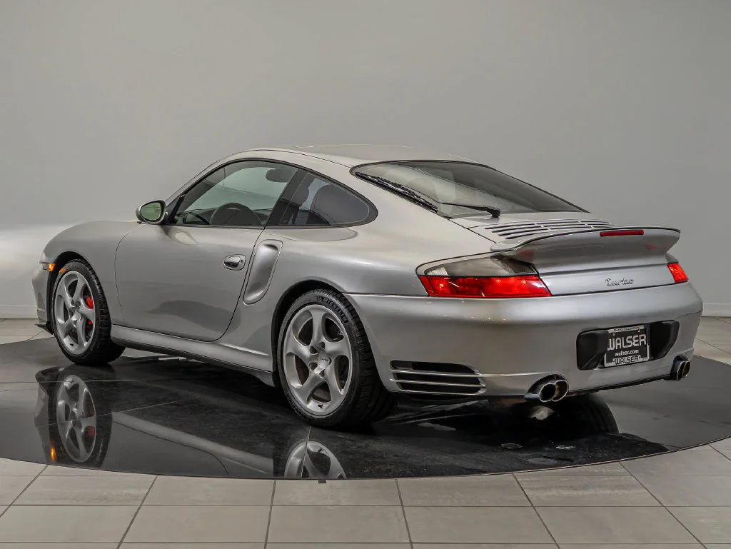 Used 2003 Arctic Silver Metallic Porsche  image 3