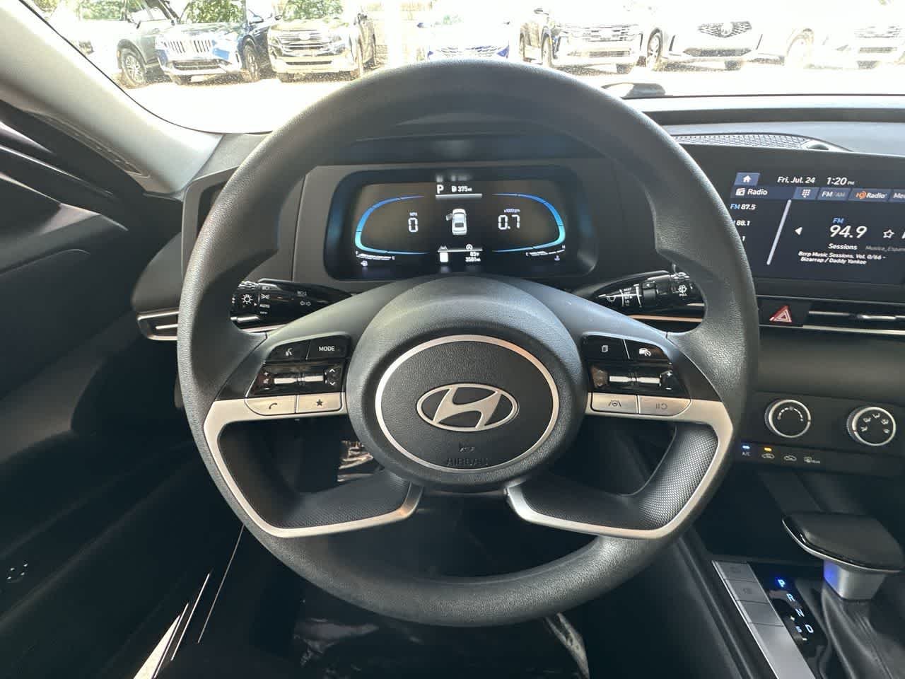 2026 Hyundai Elantra SE - Photo 15