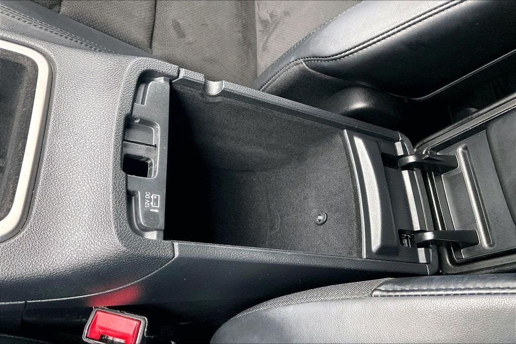 Used 2019 Bright White Clearcoat Jeep Altitude image 26
