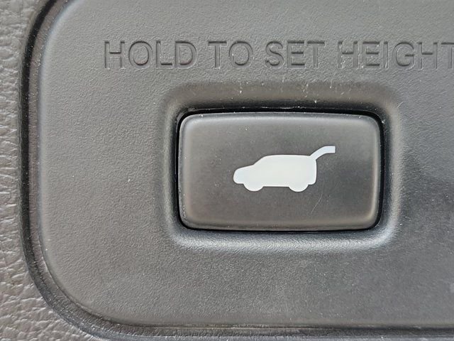 Used 2021 Obsidian Blue Pearl Honda Touring image 11