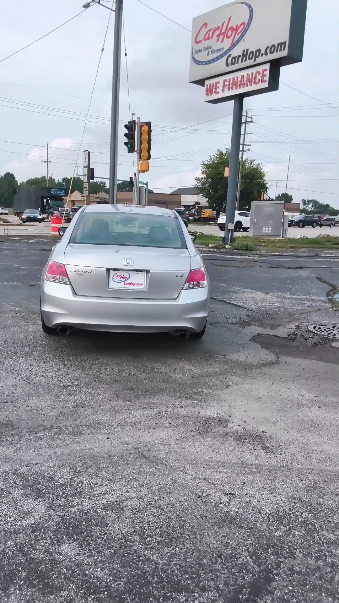 Used 2010 Silver Honda EX-L image 2