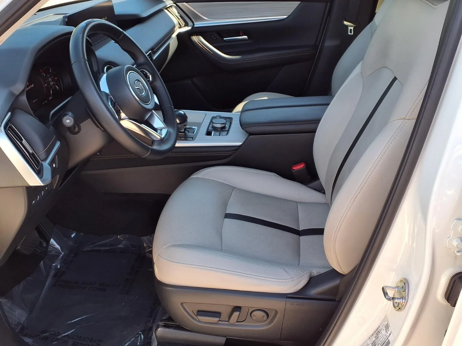 Certified Used 2024 White Mazda Premium image 18